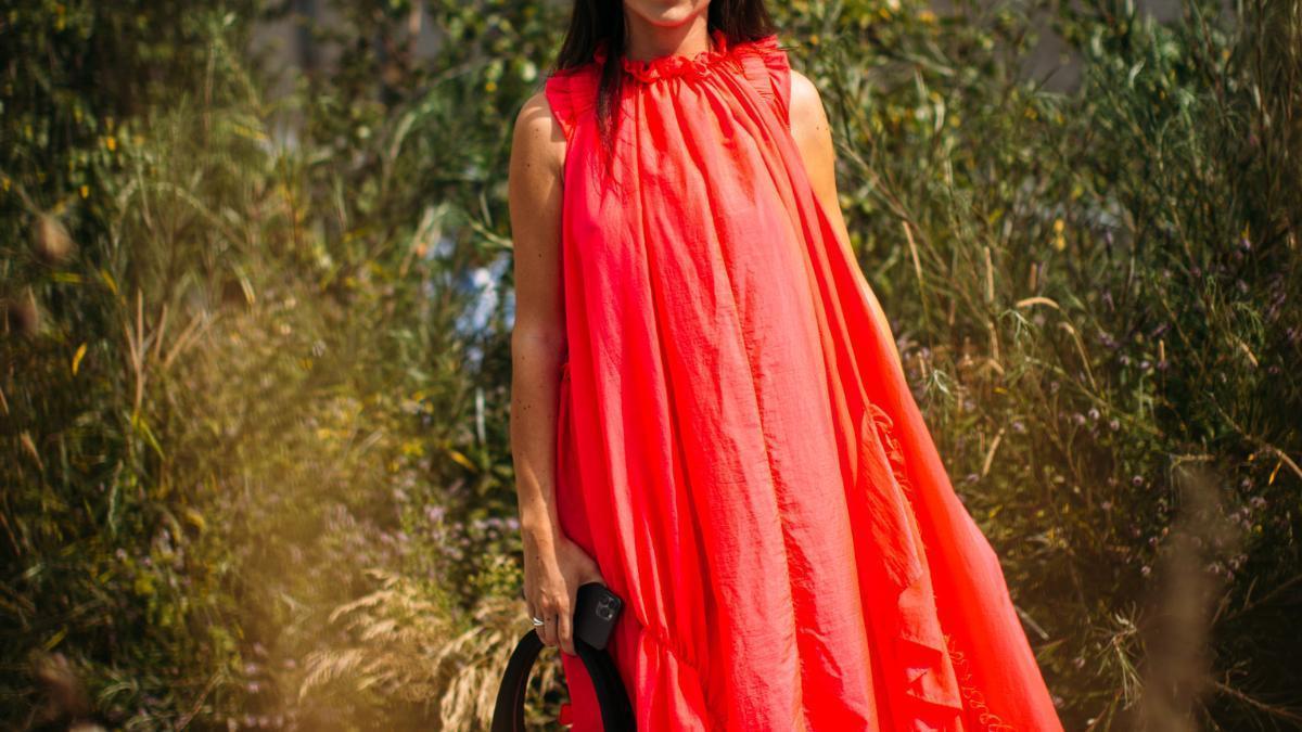 Llegan las rebajas de verano a Sfera: 5 vestidos preciosos y fresquitos (por menos de 39 €) que aprobamos las editoras de moda