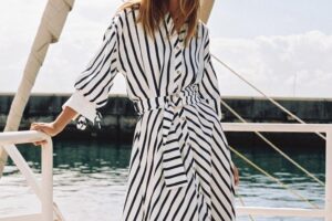 Ni fleurs ni pois : 10 robes à imprimés rayés parmi les nouveautés Zara qui sont la plus grande tendance et promettent d'être épuisées avant l'été