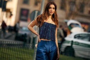 Trois astuces d'experts pour aider vos cheveux à survivre à l'été : « La cuticule du cheveu a des écailles qui s'ouvrent avec la chaleur, le soleil et l'eau salée »