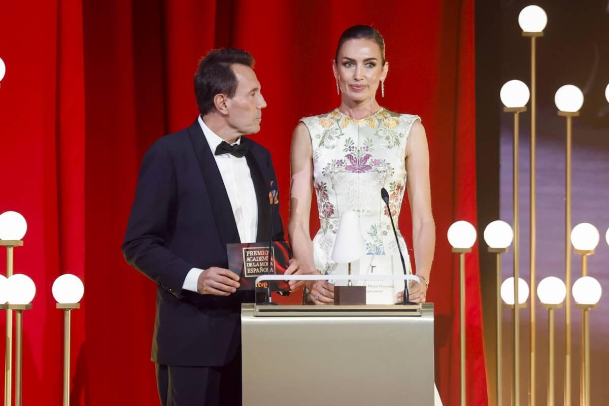Jesús María Montes-Fernández et Nieves Álvarez lors des IIIes Oscars de la Mode Espagnole