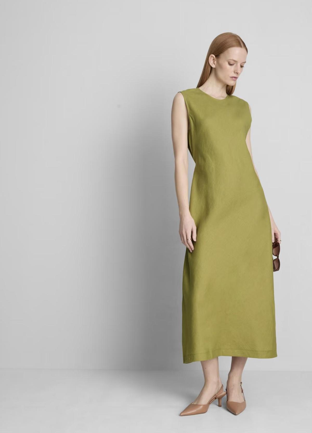 Robe en lin vert sans manches