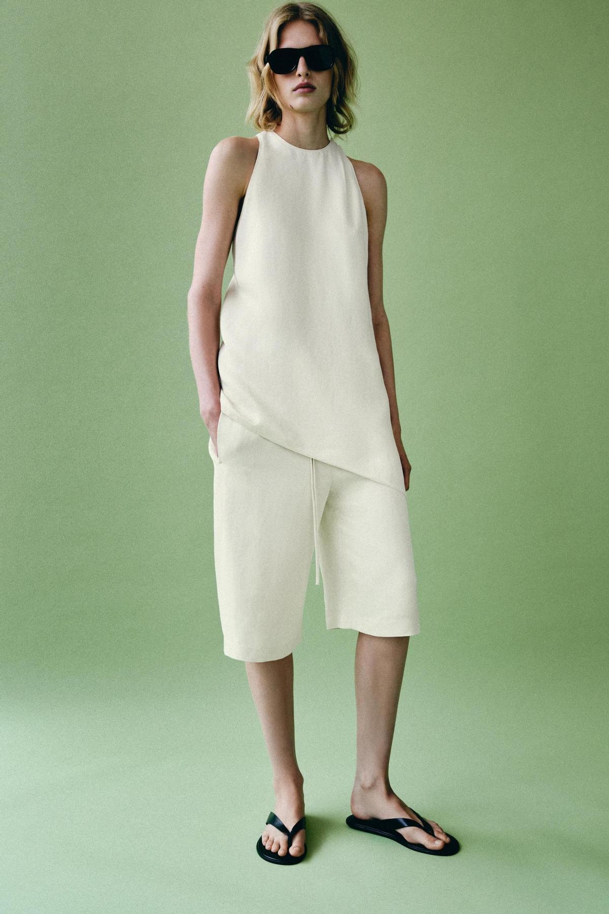 Ensemble haut asymétrique blanc et bermuda midi