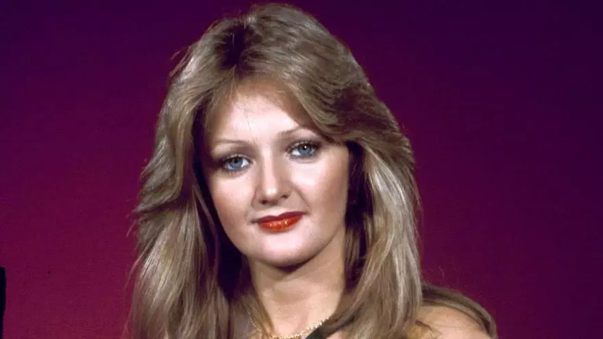 Bonnie Tyler, l'artiste à la voix rauque qui a transformé le chagrin en beauté, est décédée