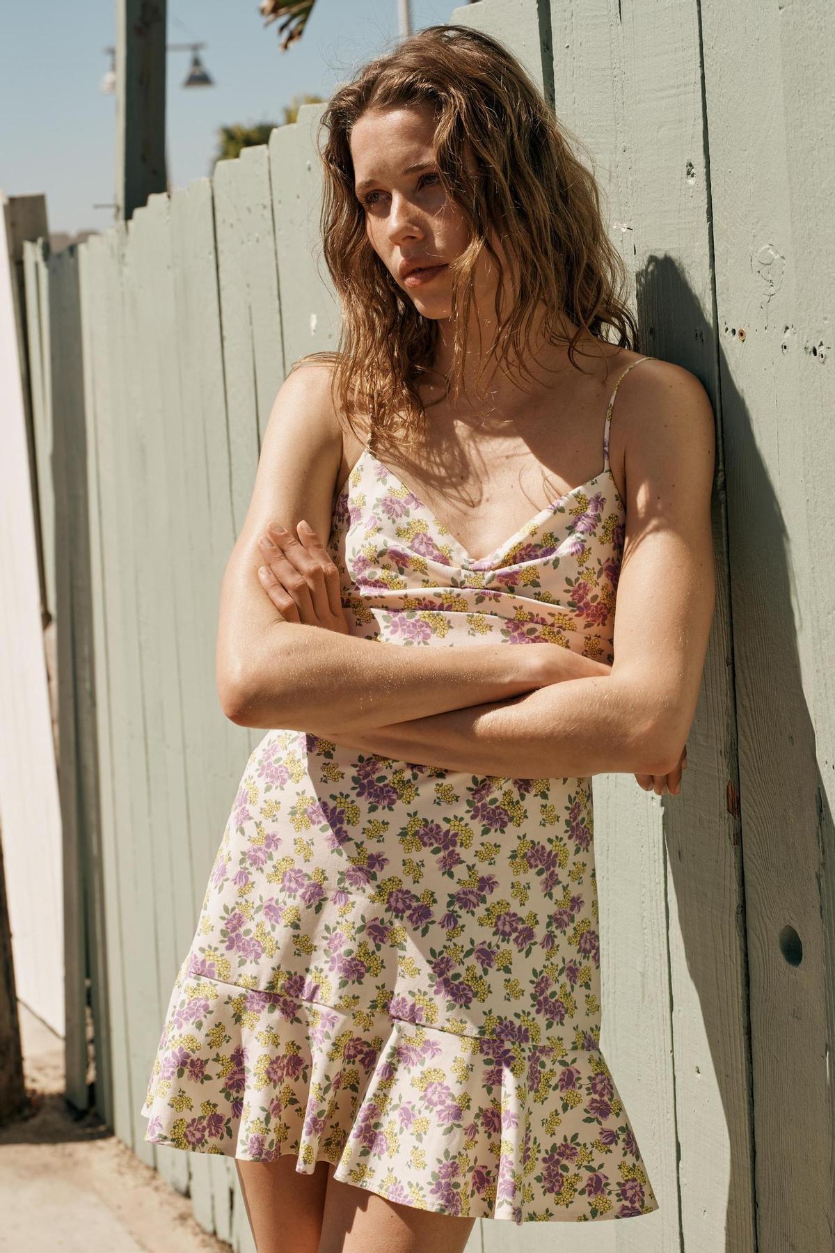 Robe courte à fleurs
