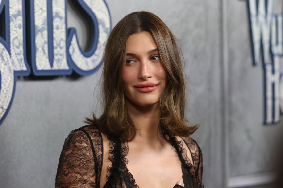Hailey Bieber à la première de