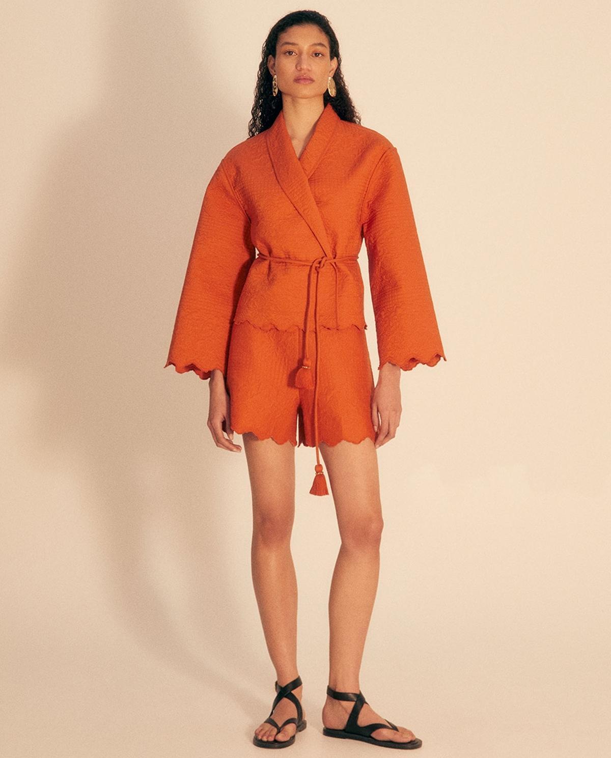 Ensemble kimono et short monochromes