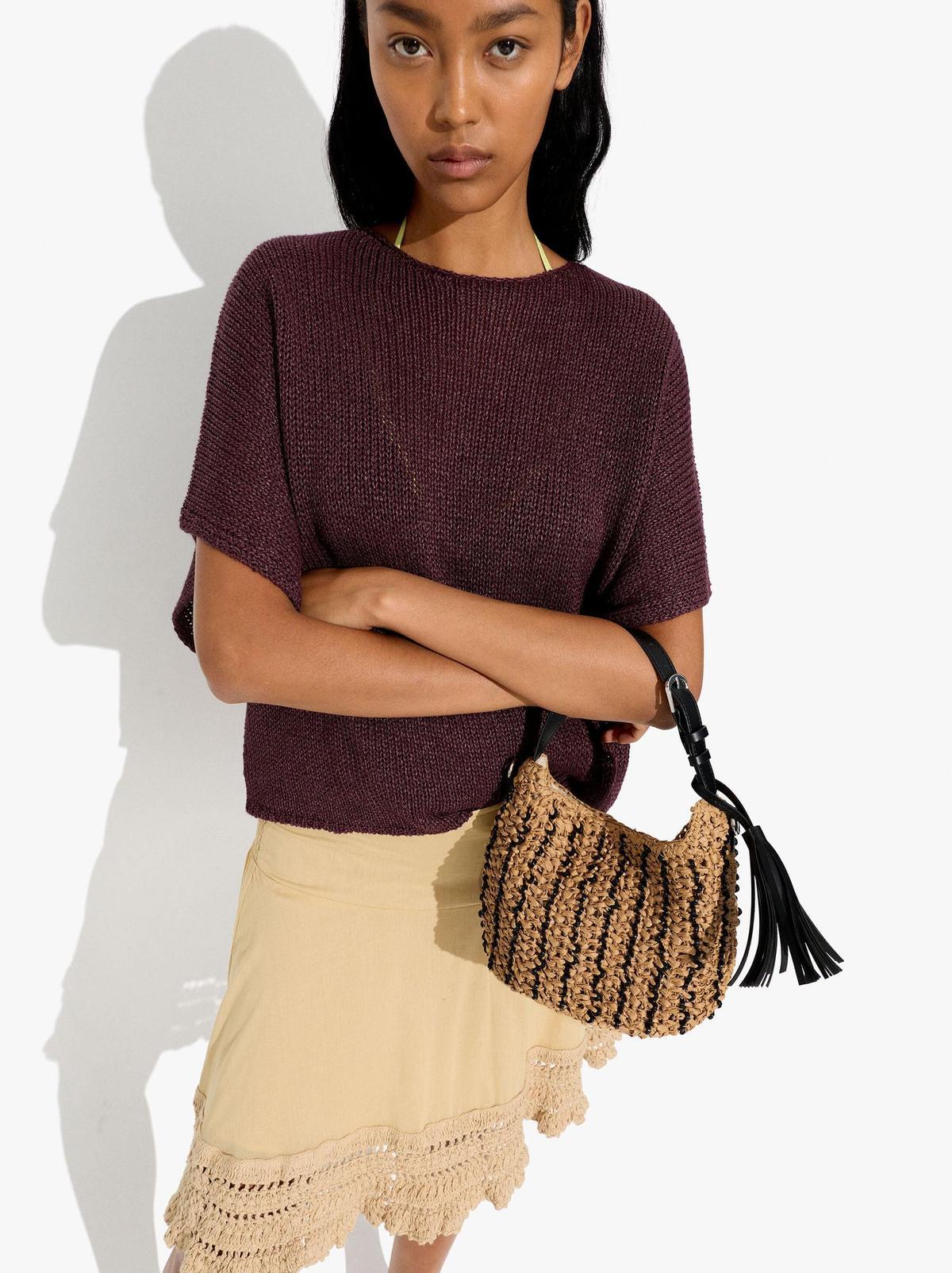 Sac à main tressé effet raphia
