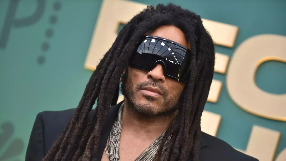 Lenny Kravitz (62 ans) porte des pantalons en cuir pour faire de l'exercice : "Cela signifie que je peux faire de l'exercice n'importe quand et n'importe où"
