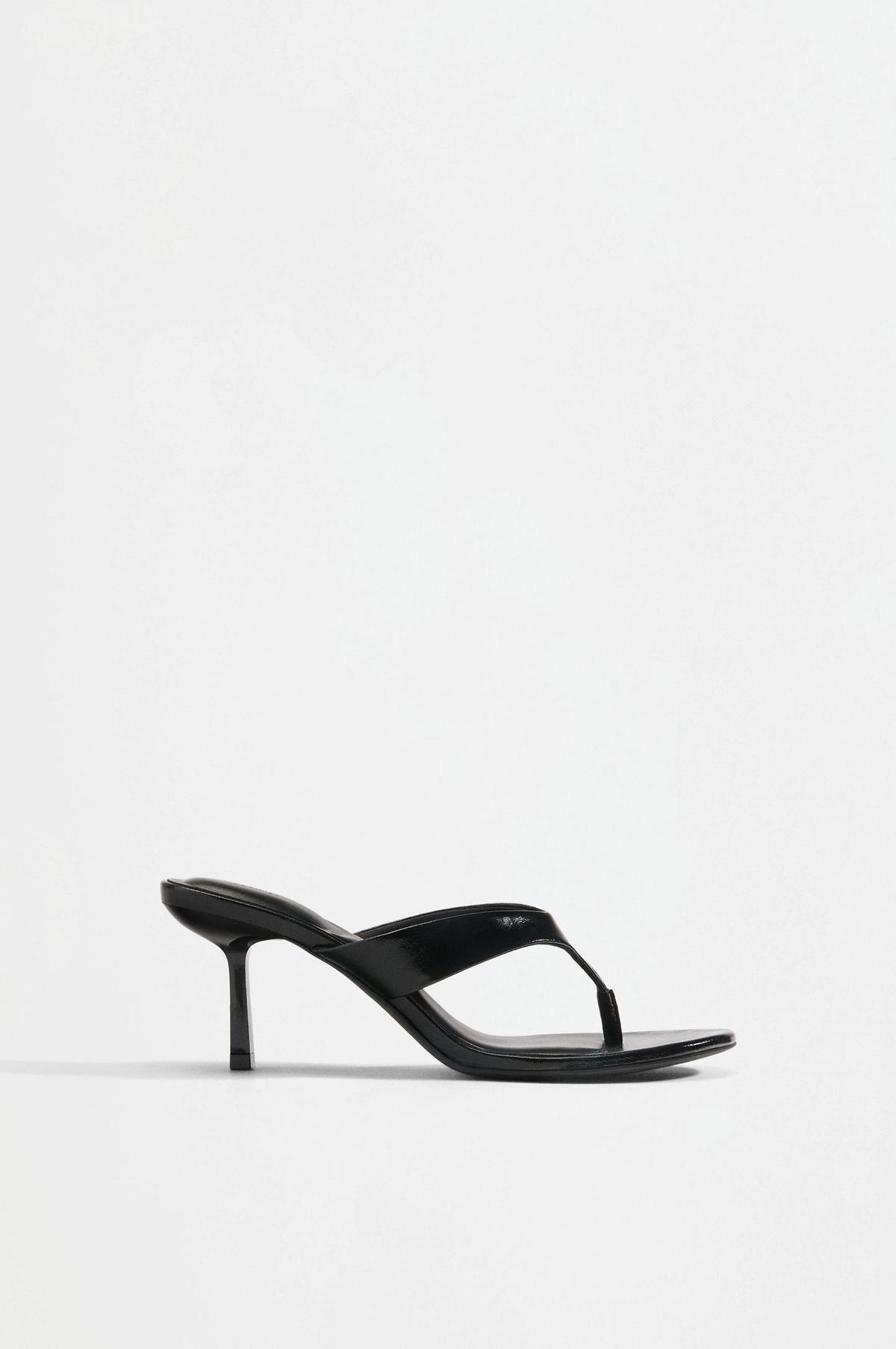 Sandales à talons noires