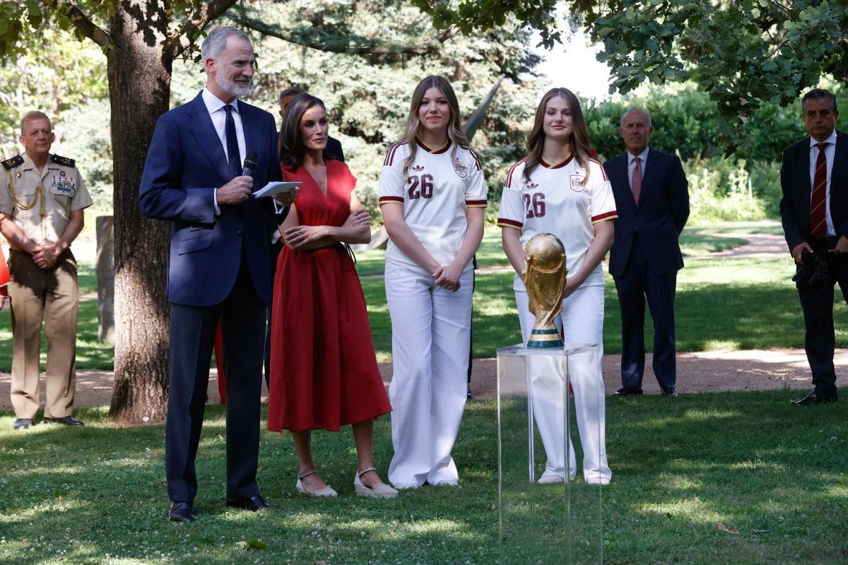 Les looks de la famille royale à la réception de l'équipe nationale espagnole à Zarzuela