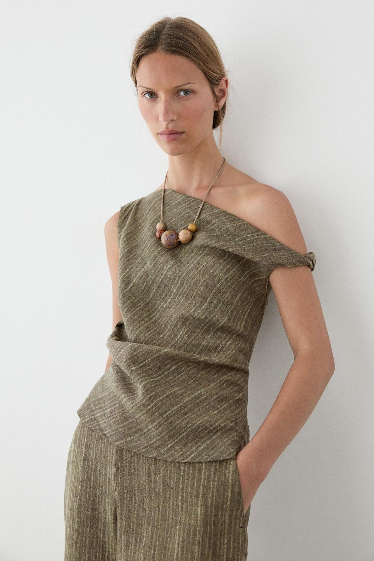 Haut asymétrique en lin