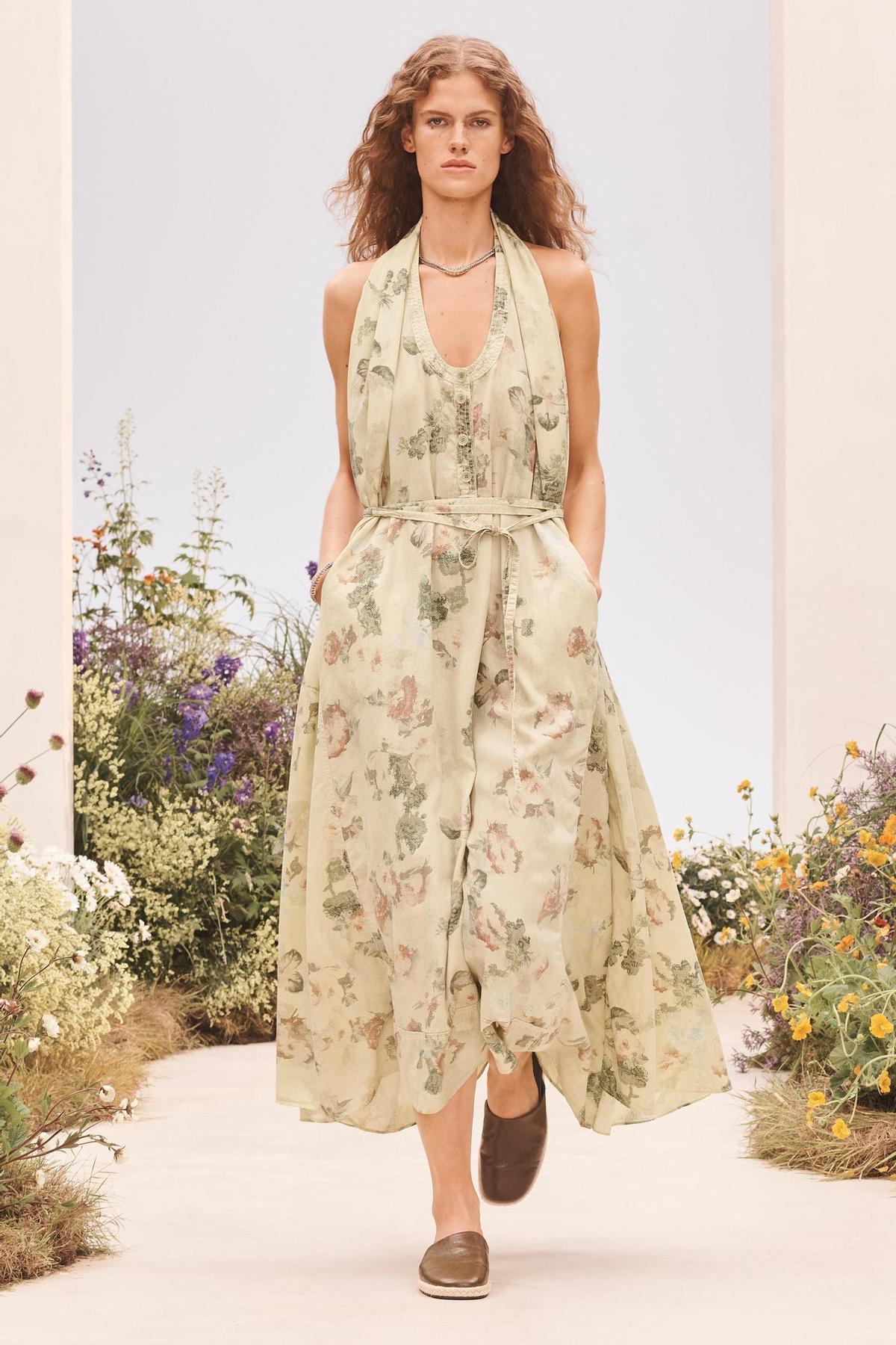 Robe fleurie licou