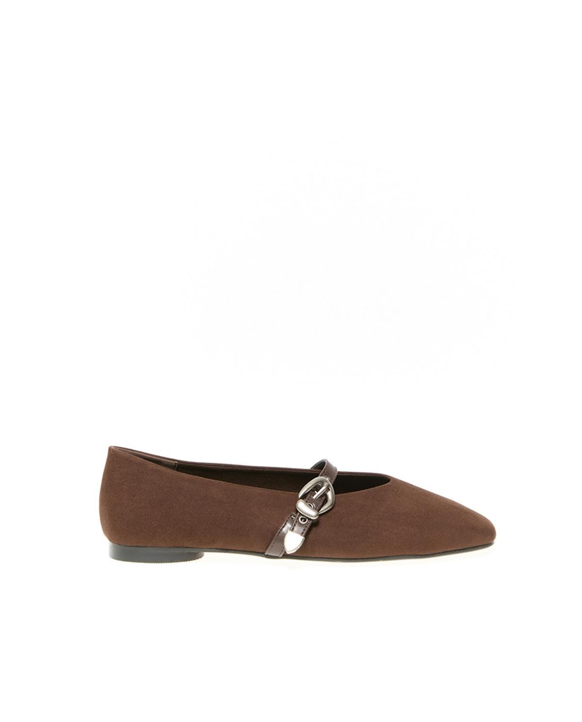 Ballerines en daim marron avec boucles