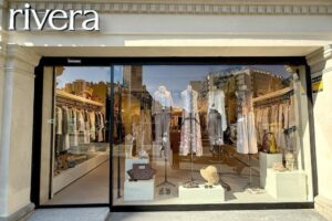 Bien s'habiller sans se compliquer : quand le style se construit à partir de l'ensemble