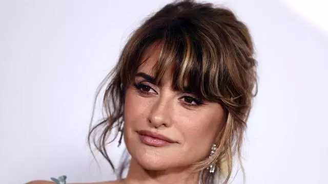 Penélope Cruz apprend à conduire à 52 ans après un épisode traumatisant de son enfance : "Mon ami m'a donné une voiture et il est temps d'apprendre"