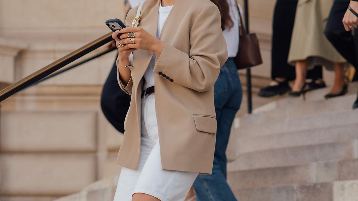 Rebajas de hasta el 70% en Mango: vestidos, blusas y pantalones de máxima tendencia 2026 que podrás llevar también en otoño