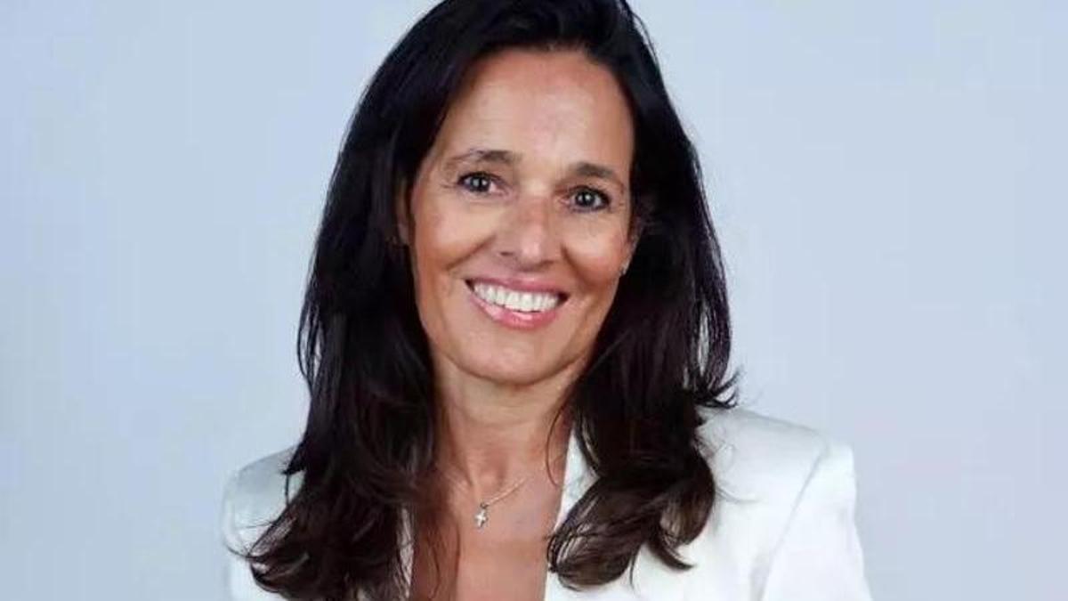 Mª Ángeles de Broto, cosmetóloga: "La crema Nivea del bote azul no está formulada como protector solar y no contiene filtros solares suficientes para proteger la piel"