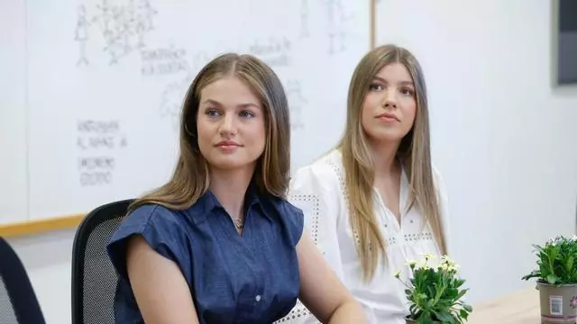 La princesse Leonor surprend avec l'infante Sofia : son plus grand soutien à Saragosse quelques heures après son premier discours en solo