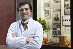 Vicente Calduch, pharmacien : « La crème Nivea au flacon bleu n'est pas recommandée pour les rides du contour des lèvres ni pour une utilisation comme traitement antirides »
