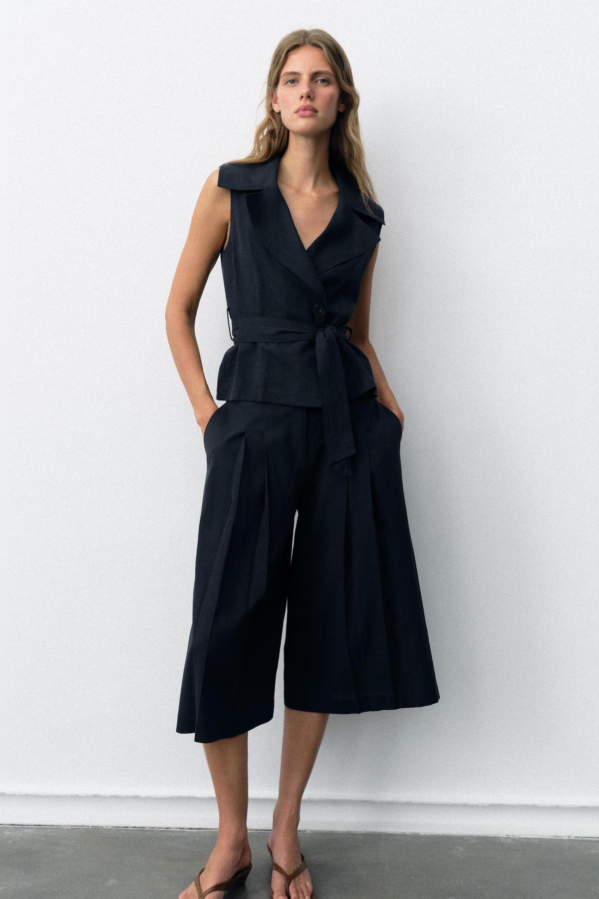 Ensemble gilet en lin et bermuda midi