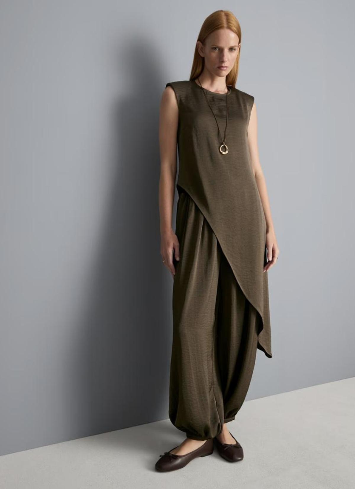 Ensemble haut en satin et sarouel