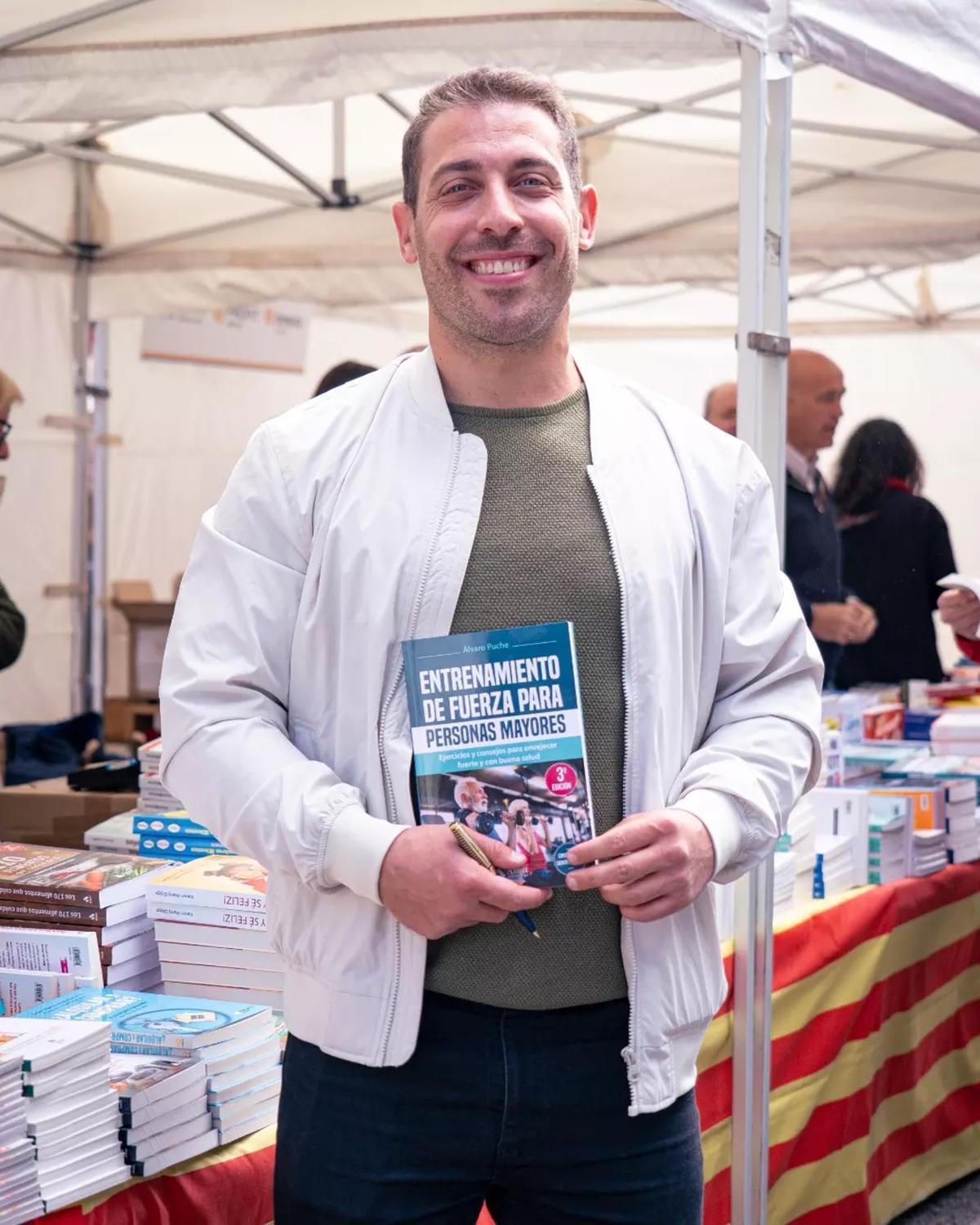 Álvaro Puche et son livre