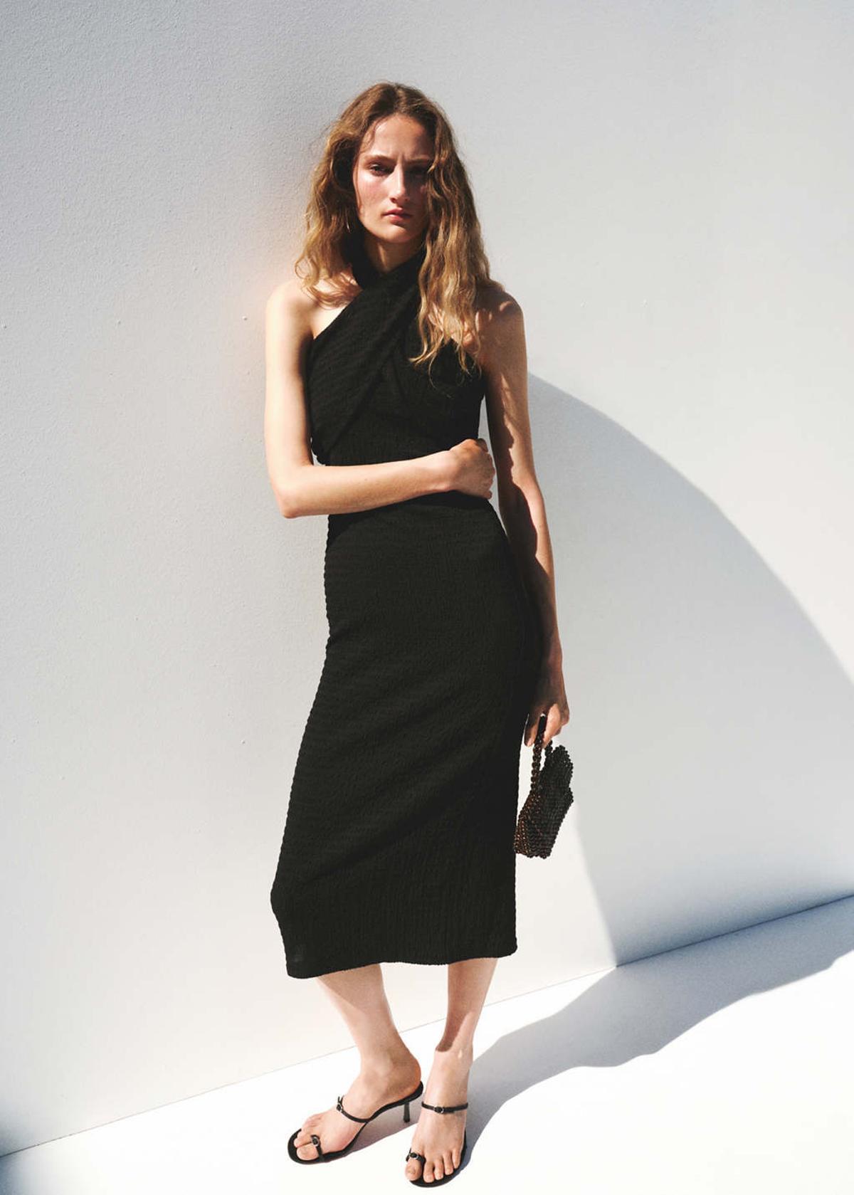 Robe dos nu noire