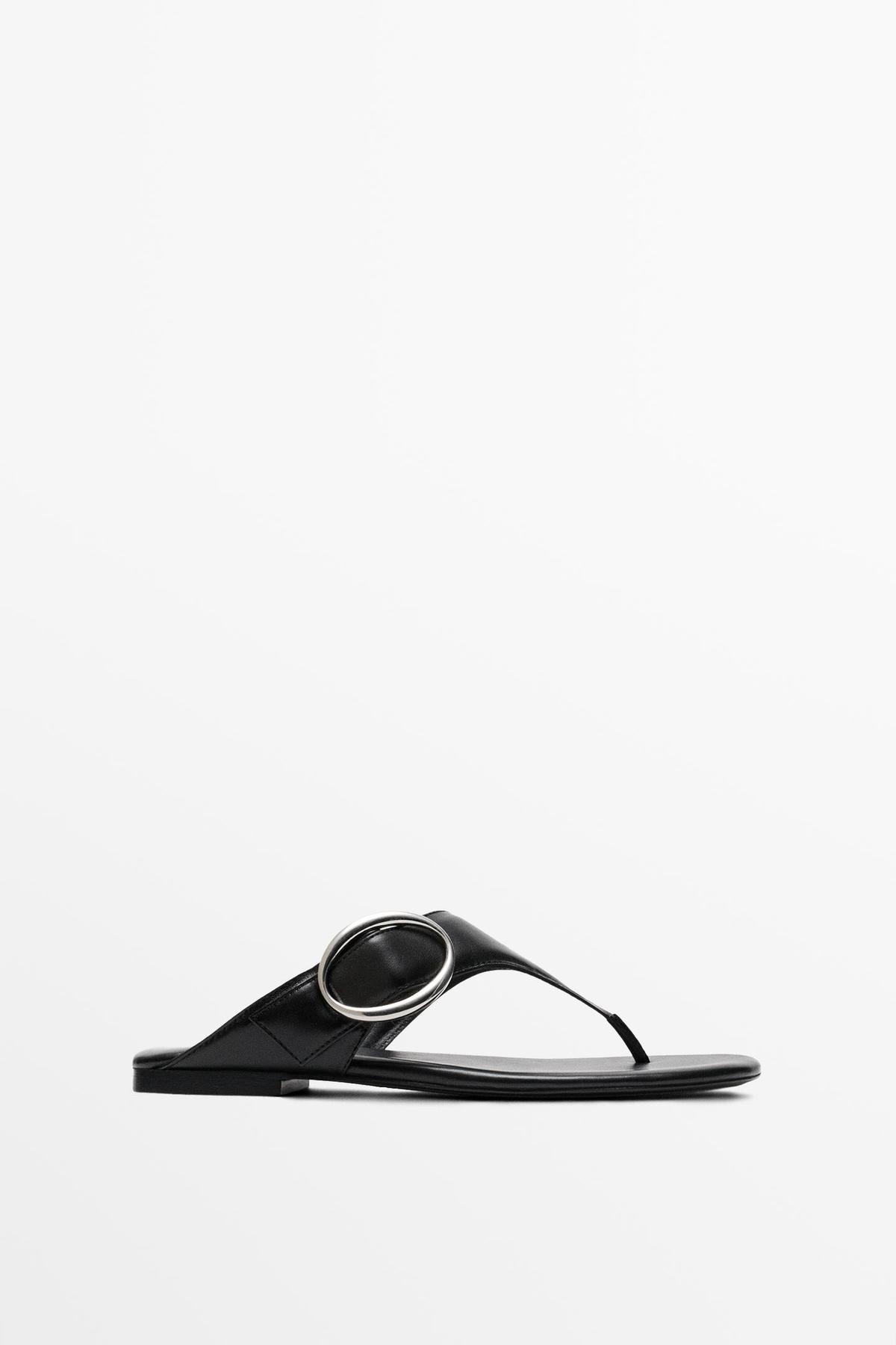 Sandales plates en cuir avec anneau