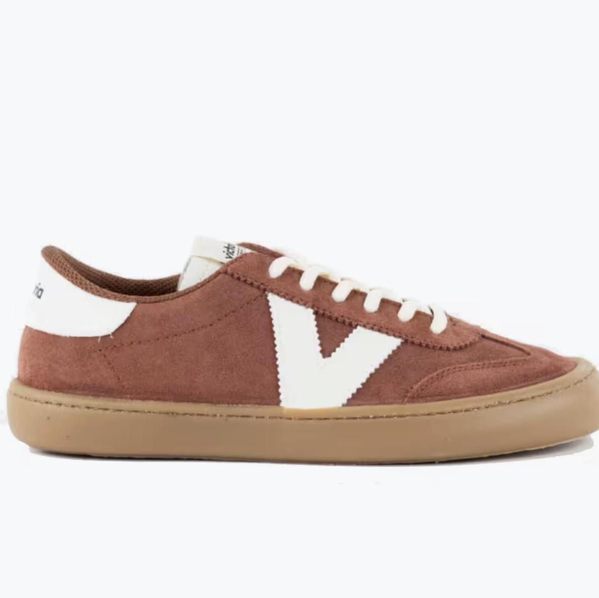 Baskets en daim pieds nus Victoria