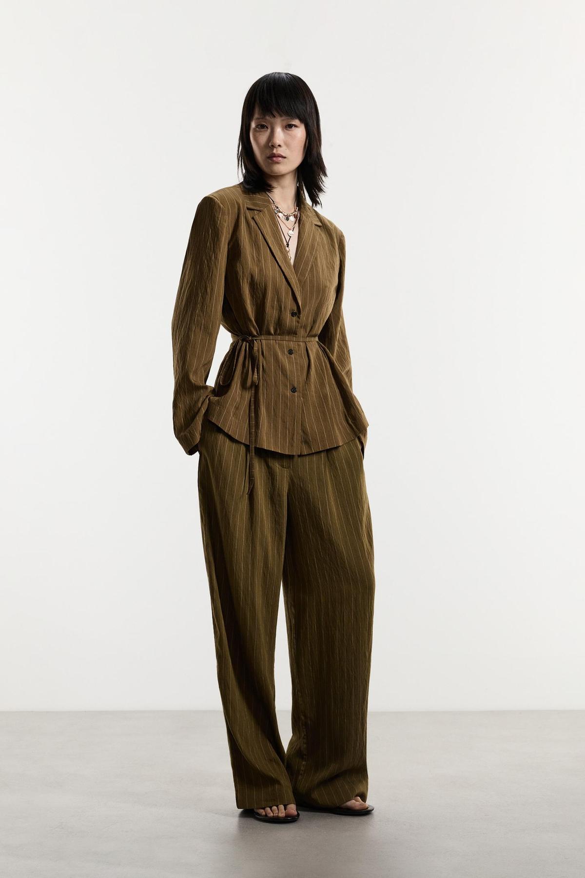 Ensemble blazer et pantalon rayé