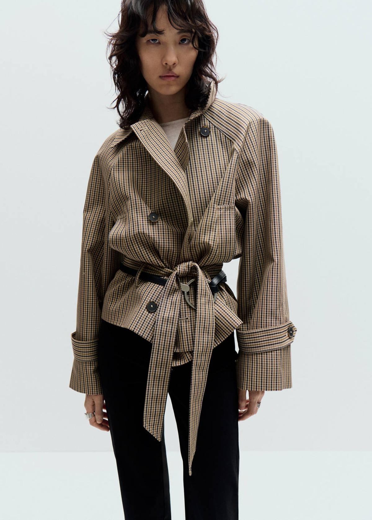 Veste trench courte à carreaux