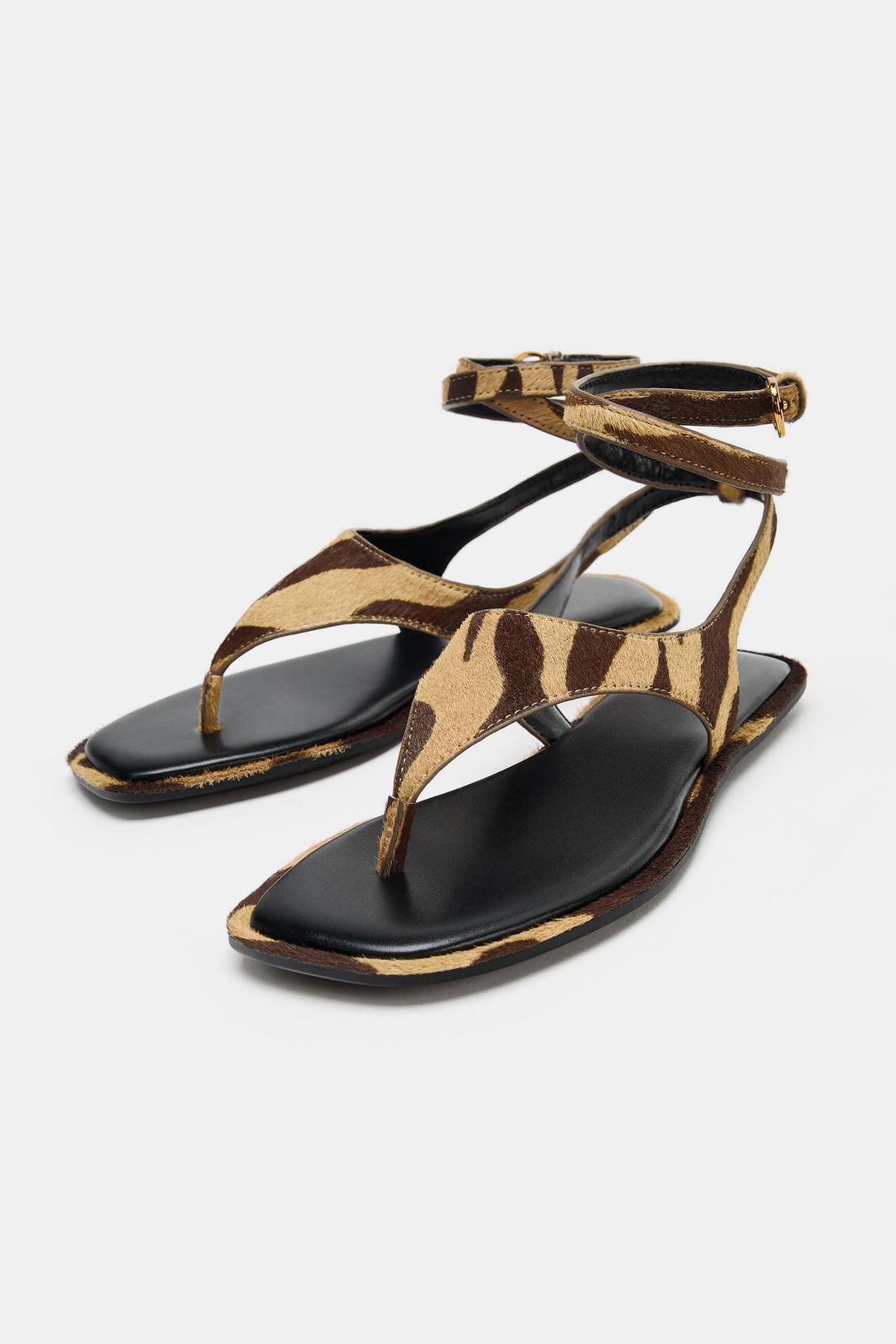 Sandales plates en cuir imprimé animal