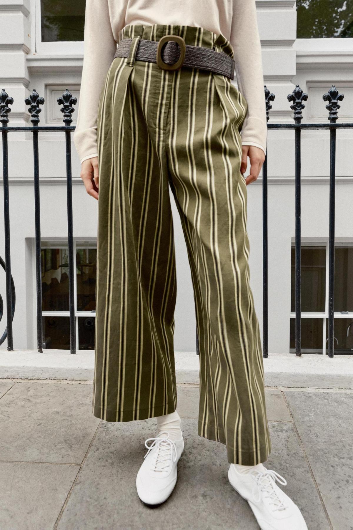 Pantalon rayé avec ceinture