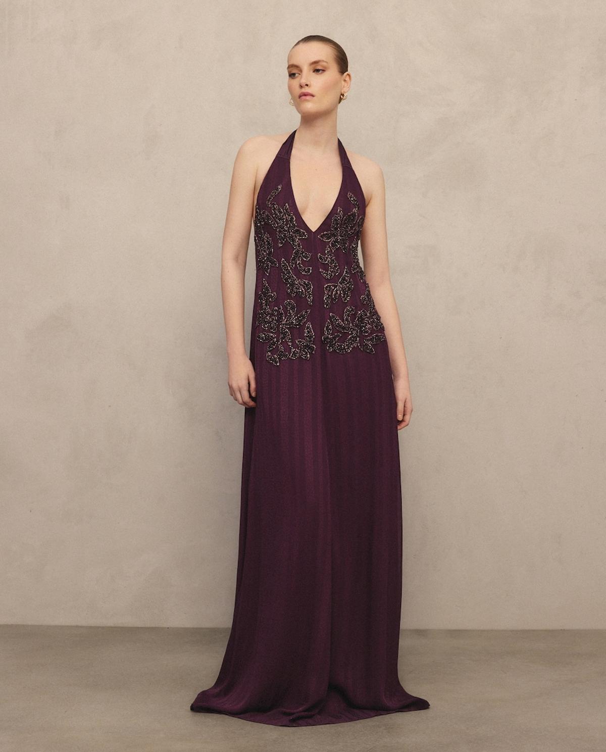 Robe bordeaux avec strass