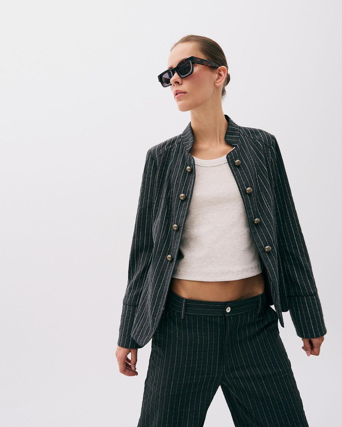 Veste rayée avec boutons