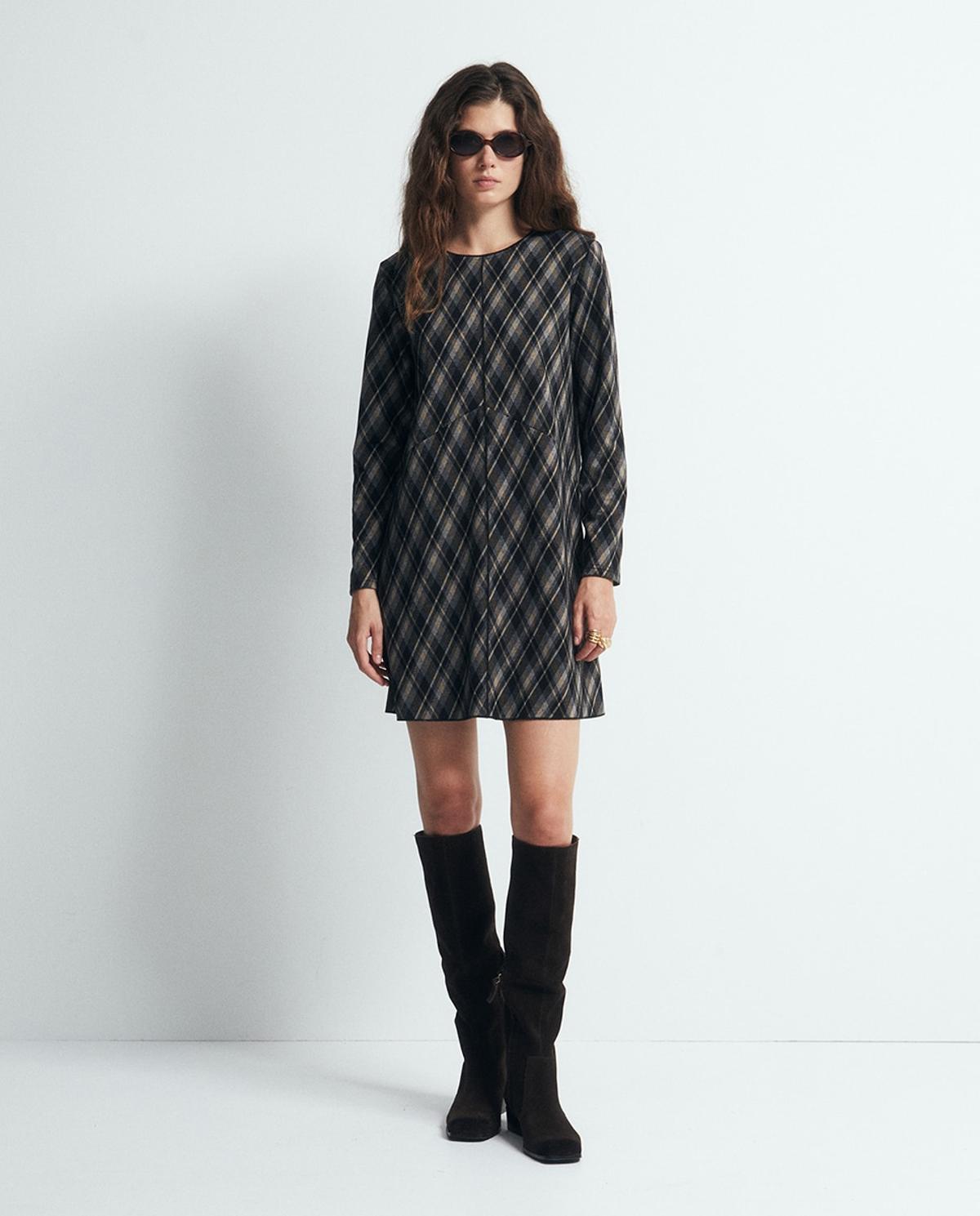 Robe courte à carreaux