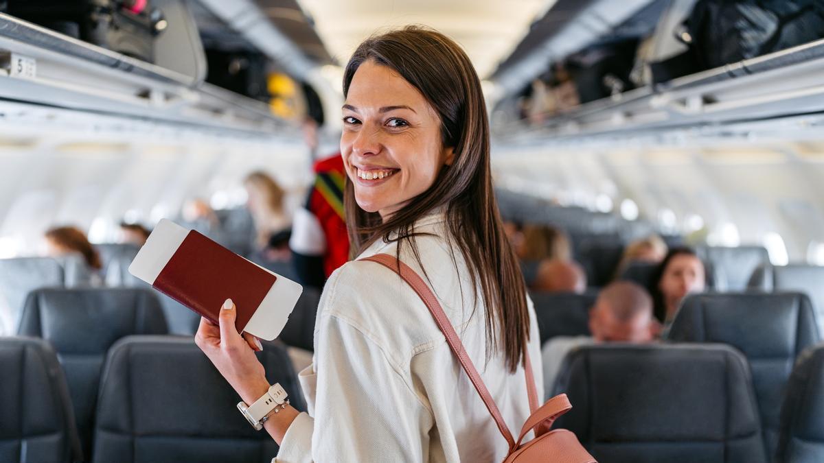 4 consejos de experta para cuidar tu piel antes de coger el avión este verano