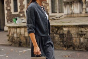 Cachés dans les nouveautés Zara se cachent les 5 pulls en maille fine les plus beaux et les plus insolites de l'automne 2026