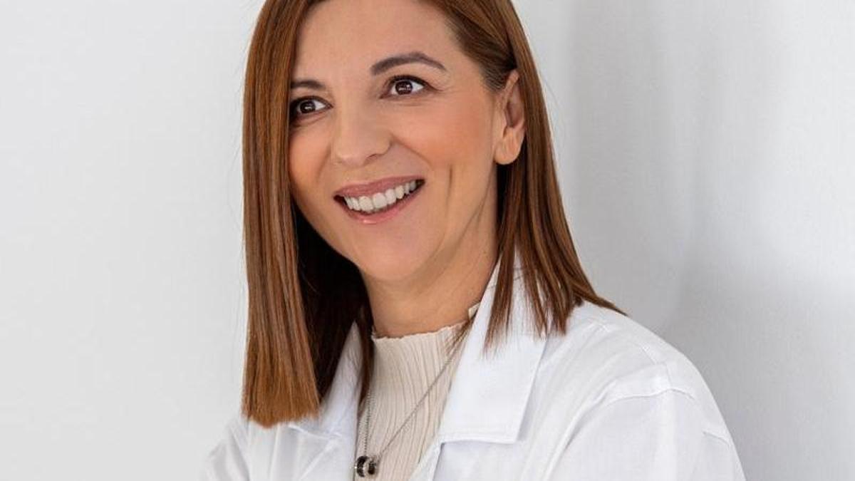Claudia Popa, química: "El verano no necesita entrenamientos extremos. Caminar al amanecer o al atardecer, nadar o realizar sesiones cortas de fuerza son suficientes para mantener el bienestar físico. Además, lo mejor es hacer comidas más ligeras pero completas"