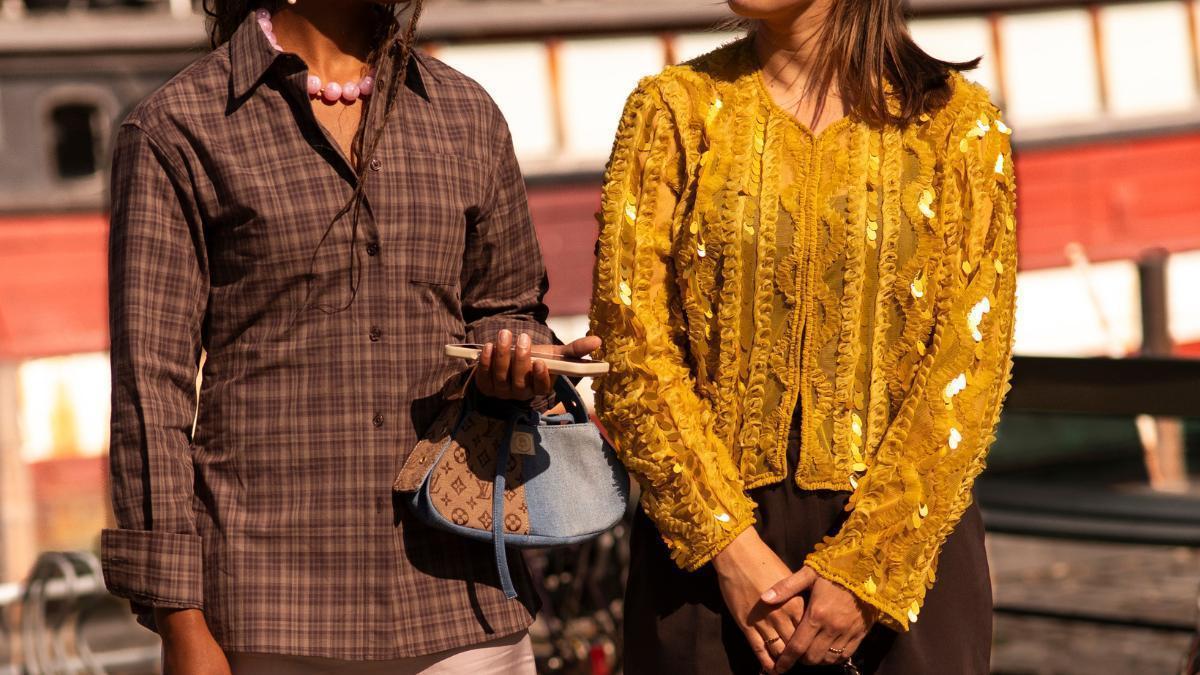 Ayer aterrizaron en Mango las blusas con manguita más especiales para llevar con bermudas en verano y vaqueros en otoño