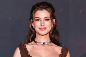 Leire Barrutia, dermatologue : « L'habitude que l'on peut copier d'Anne Hathaway pour prendre soin de sa peau cet été : c'est facile, économique et très efficace »