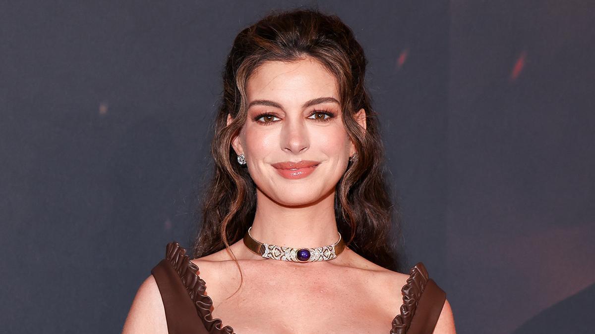 El trucos de belleza de Anne Hathaway para una piel perfecta