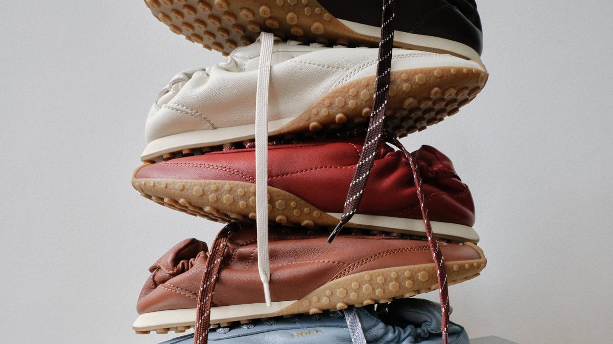 Acaban de llegar las zapatillas Hoff de piel que están colapsando la tienda de Madrid: perfectas para lucir los looks de otoño más estilosos y están disponibles en 5 colores