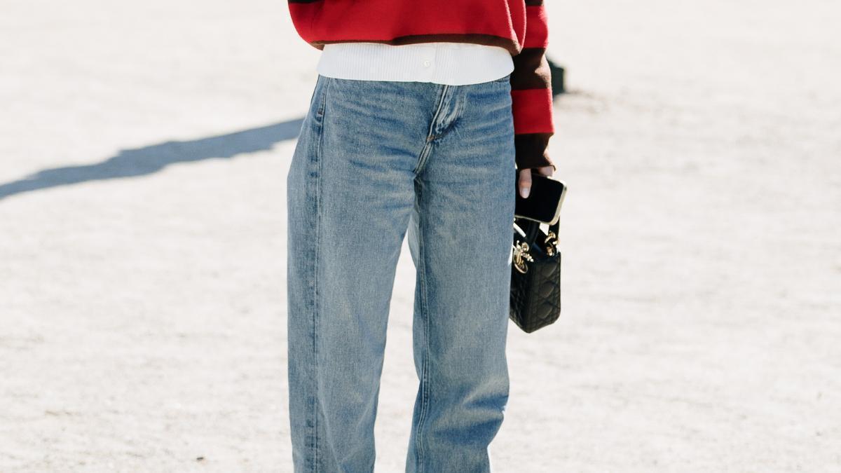 Regresan a Mango los vaqueros que llevabas en los 90 y que este otoño/invierno 2026 lucirás con camisas, camisetas y chaquetas de entretiempo