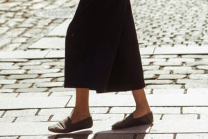 Nouveauté chez Parfois : 5 ballerines tendance automne 2026 que vous porterez avec des robes midi et des looks avec des jeans à partir de septembre