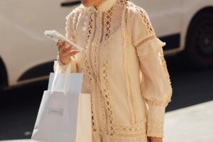 Nouvelle collection automne chez Sfera : les robes de mi-saison les plus belles et les plus confortables à porter 24h/24 et 7j/7 en septembre