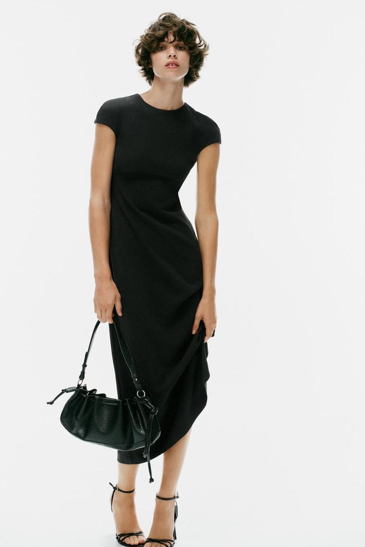 Robe midi à manches courtes