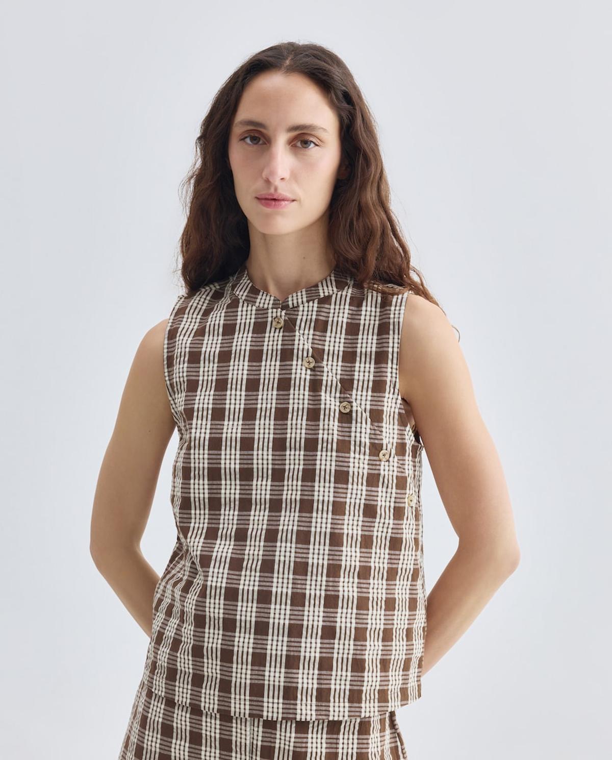 Blouse sans manches à carreaux marron