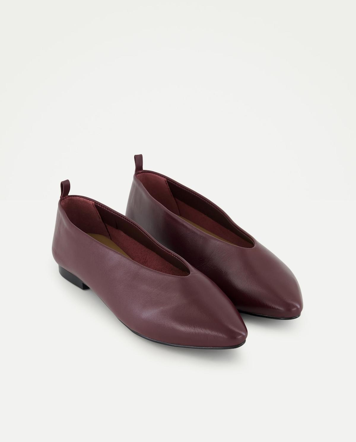 Ballerines en cuir bordeaux