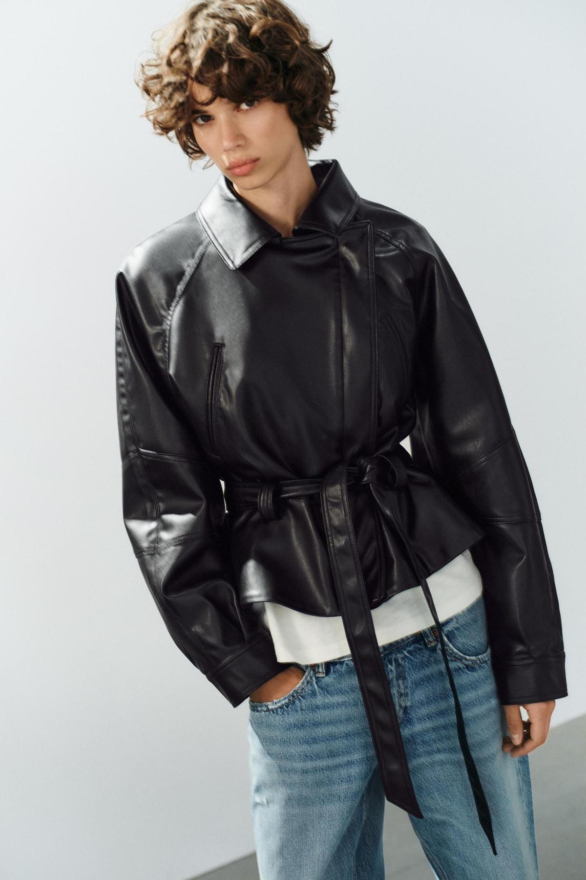 Veste effet cuir ceinturée